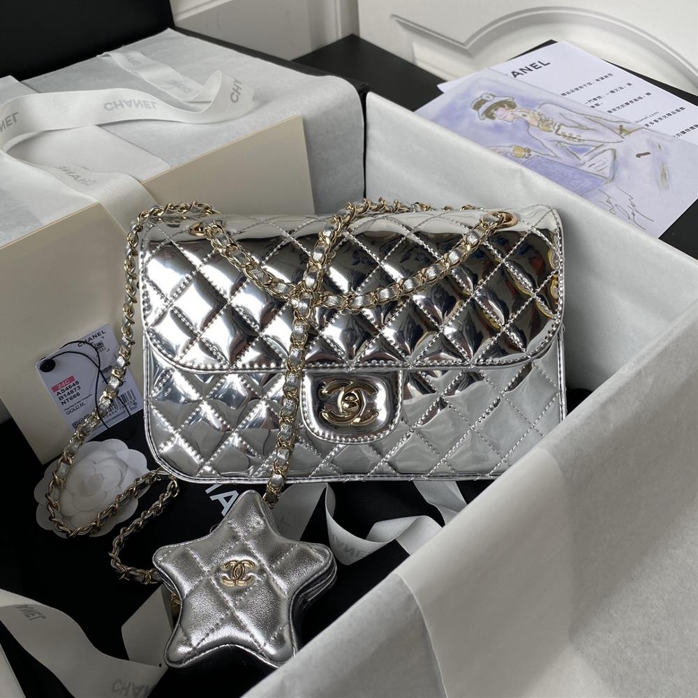 Chane24c Star Collection Radiant and Dazzling Goddess AS4648Open a party for the Chanel Star series featuring eyecatching and explosive bags The f