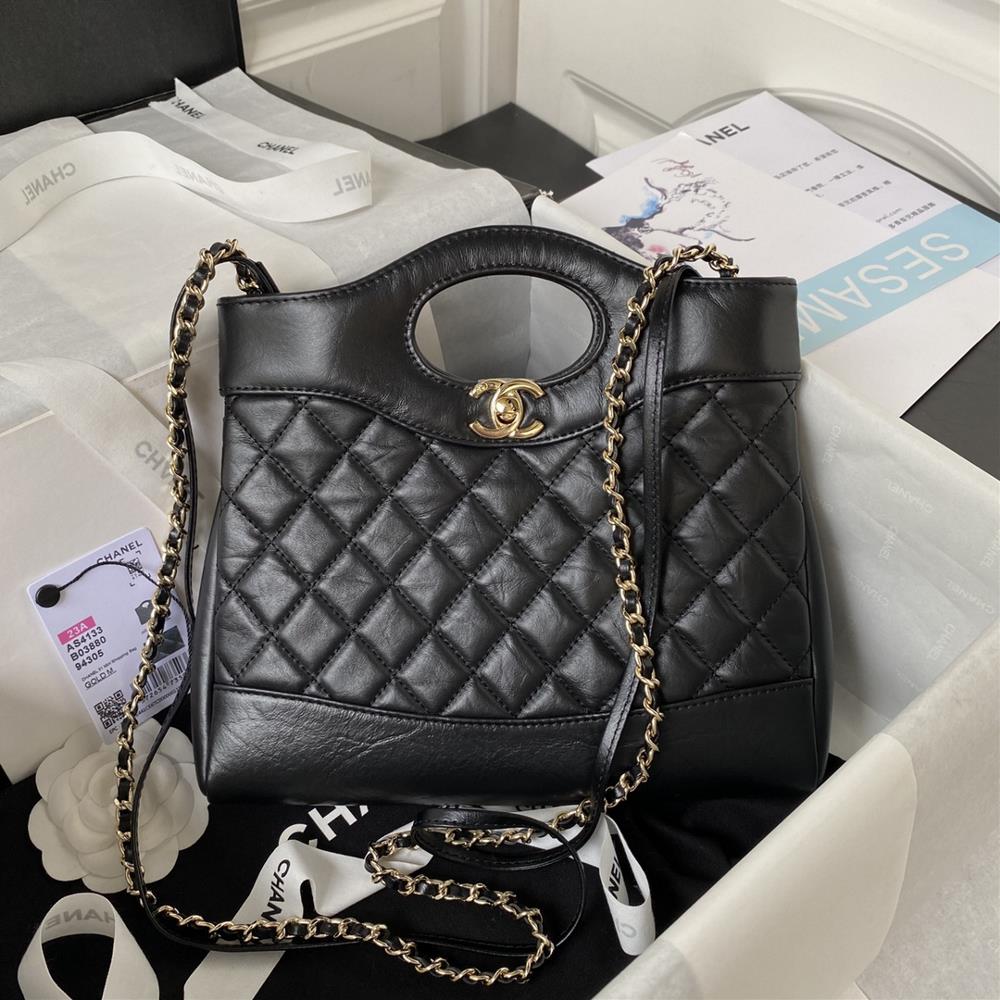 Chanel23A Rocket mini31bag AS4133 Fashion Representative31bag classic reappears fashion remains unchangedTwo sizes large size and mini meet differe