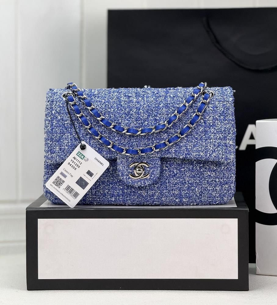 25cm 1112 Chanel CF woolen series is a beautiful and decent bag that can be praised by all friends around Look carefully every yarn is woven with h