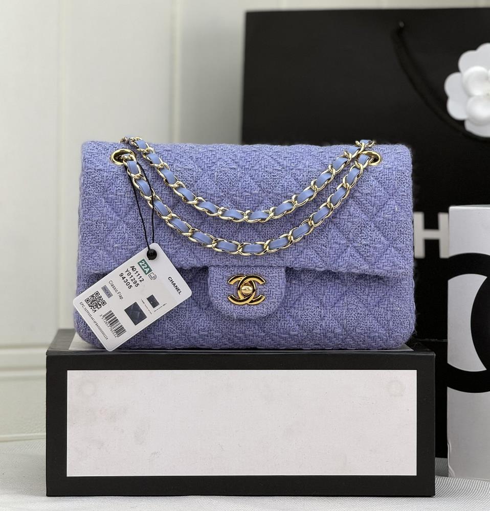 25cm1112116Chanel CF woolen series is a beautiful and decent bag that can be praised by all friends around Look carefully every yarn is woven with