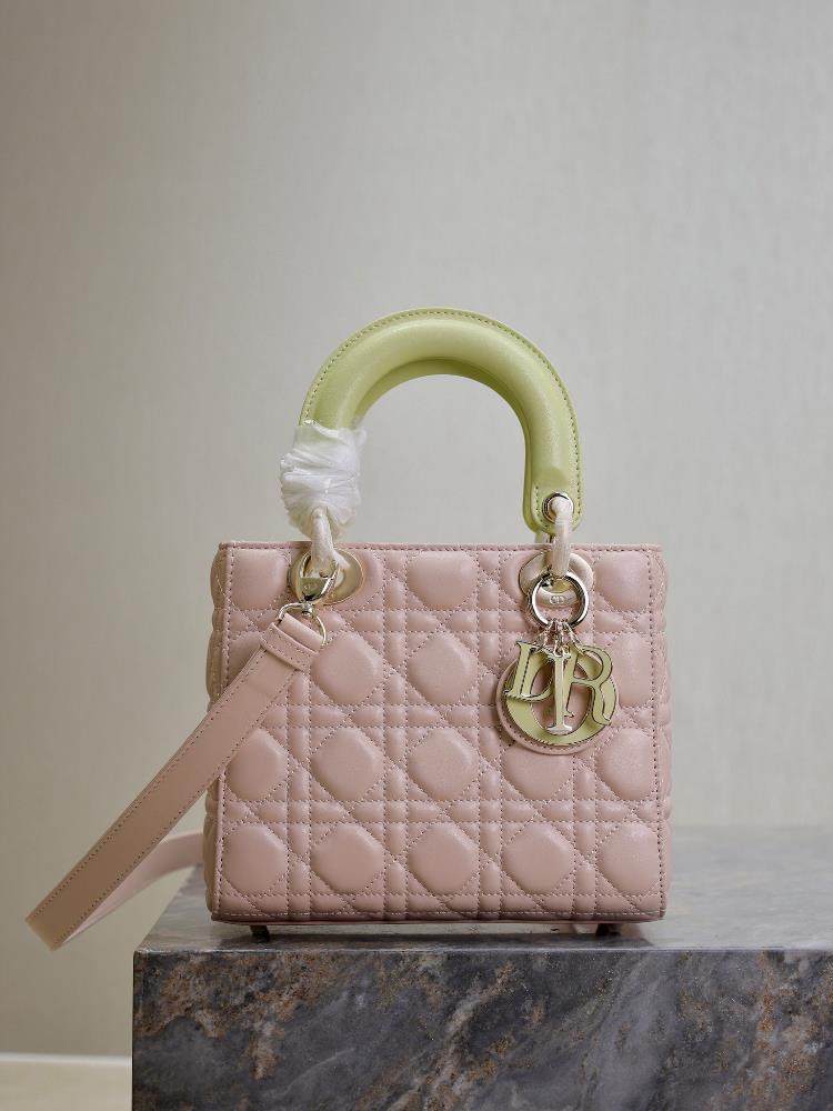 Lady Dior   Pink Mix Light YellowFour grid sheepskin adjustable shoulder strapThis handbag embodies Dio rs profound insight into elegance and beaut