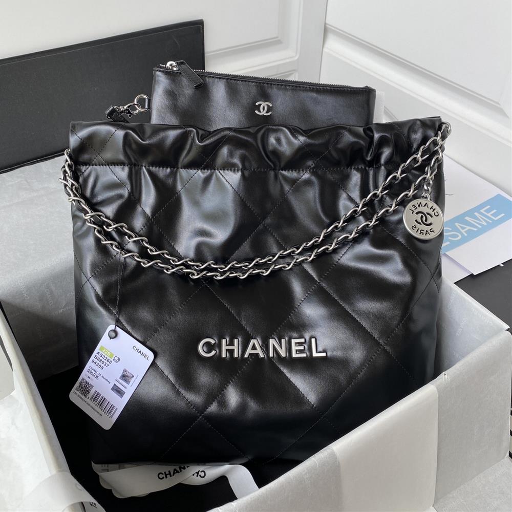 Retro Silver Buckle 2022S SpringSummer Hot 22 Bag Shopping Bag AS3260 is the hottest and most worthwhile collection to buy this season Its name is 2