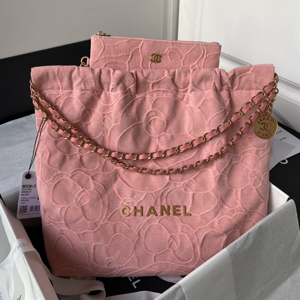 The 2022 SpringSummer Hot 22 Bag Shopping Bag AS3261 is the hottest and most worthwhile velvet series to buy this season Its name is 22 bag and any