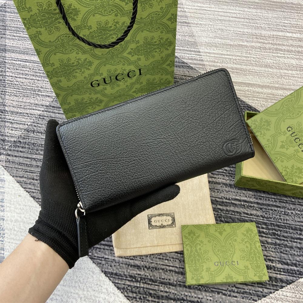 Complete packaging with GG details walletGucci small leather accessories break through design boundaries and constantly refresh classic items in a p