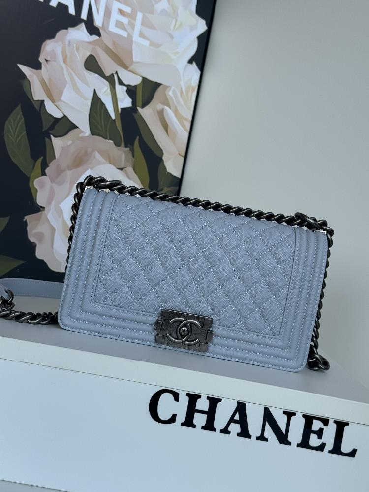 67086 Fine Ball Pattern Chanel Classic Explosive 67086 Leboy Series Imported Fine Ball Pattern Calfskin the actual color is very beautiful original