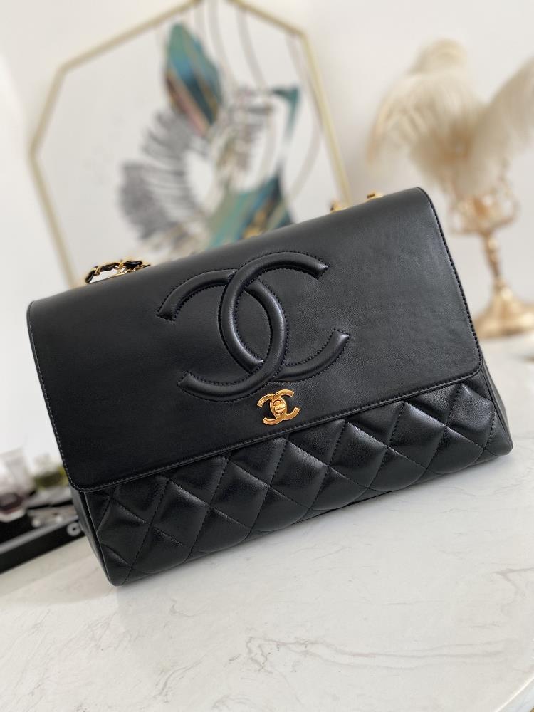 0 Upgraded CHANE 2020 New Single Shoulder Double Chain Bag Available in Ball Pattern Caviar and Sheepskin SeriesThe original version is a onetoone