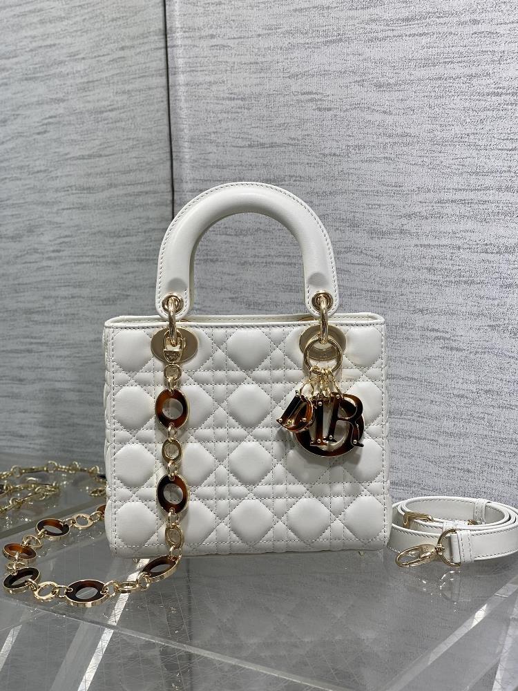 White in stockLadys latest shoulder strap adorned with Lin Lang pendants the new shoulder strap is so beautiful that it allows Lady to achieve a ro