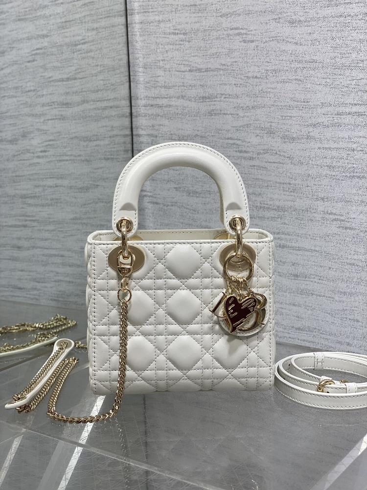 Dior white in stockLady Qixi limited series sweet Qixi unique romantic style also too attractive for girls to pull help you stop the moment of lo