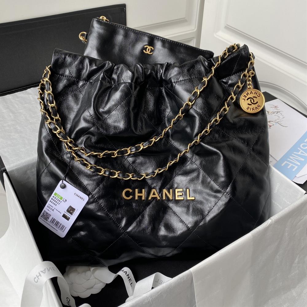 The 2022 SpringSummer Hot 22 Bag Shopping Bag AS3261 is the hottest and most worthwhile collection to buy this season Its name is 22 bag and anythi