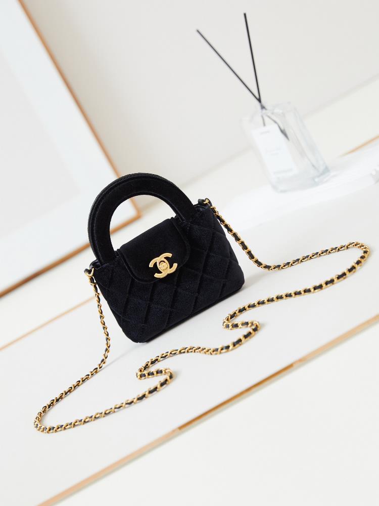 24A Kelly Handle Bag MiniFashion is a cycle and the popular vintage Kelly has been redesigned and revitalized by Chanel The vintage Kelly is famous