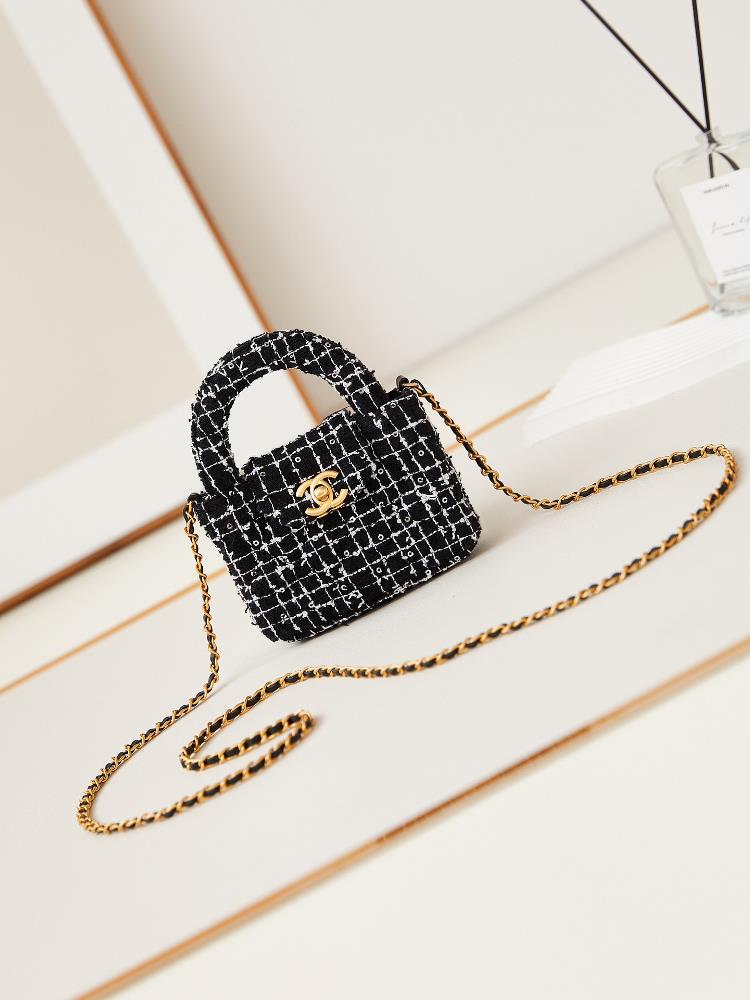 23K Kelly Handle Bag MiniFashion is a cycle and the popular vintage Kelly has been redesigned and revitalized by Chanel The vintage Kelly is famous