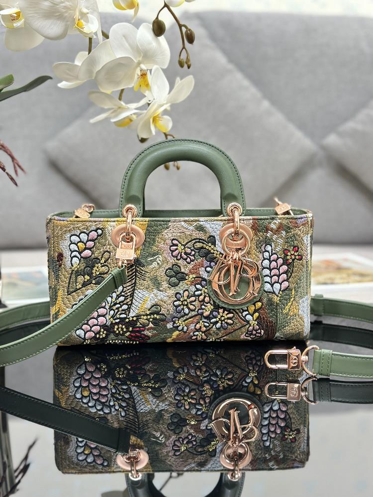 The Lady DJoy horizontal embroidery features green tail flower beads complemented by lamb tendons and rose gold hardware customization highlighting