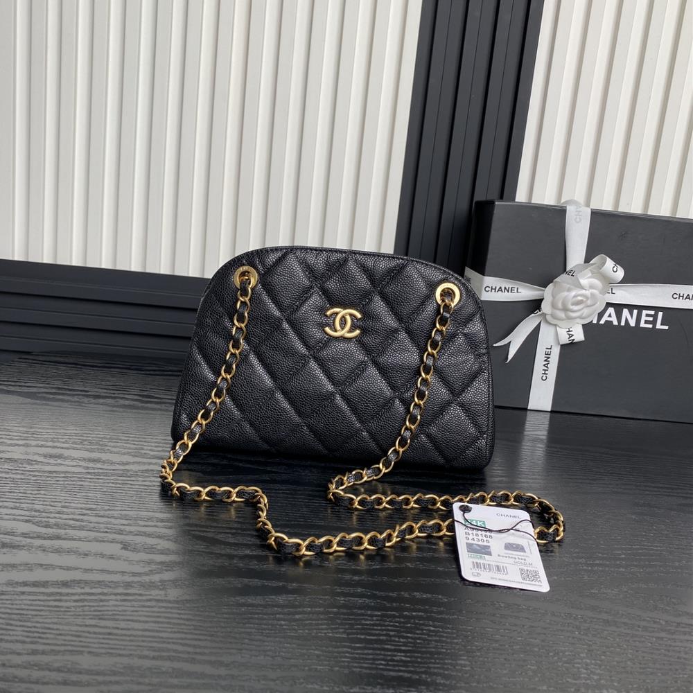 Chanel 24K bowling ball AS5138 lychee patterned calf leather design is simply too beautifulDelicate leatherThe compact bag adds a luxurious aura to it