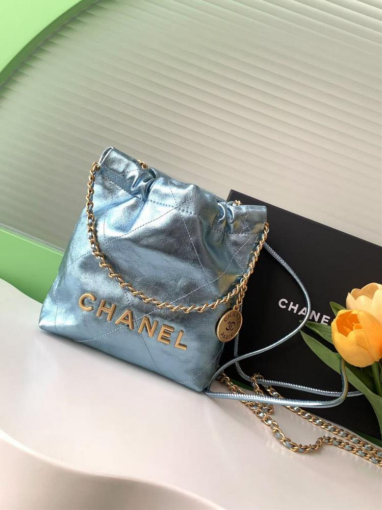 Chanels mini garbage bag in early spring with a magical colorXiangnai Gooses bag accessories will always be planted with grass from the just conclud