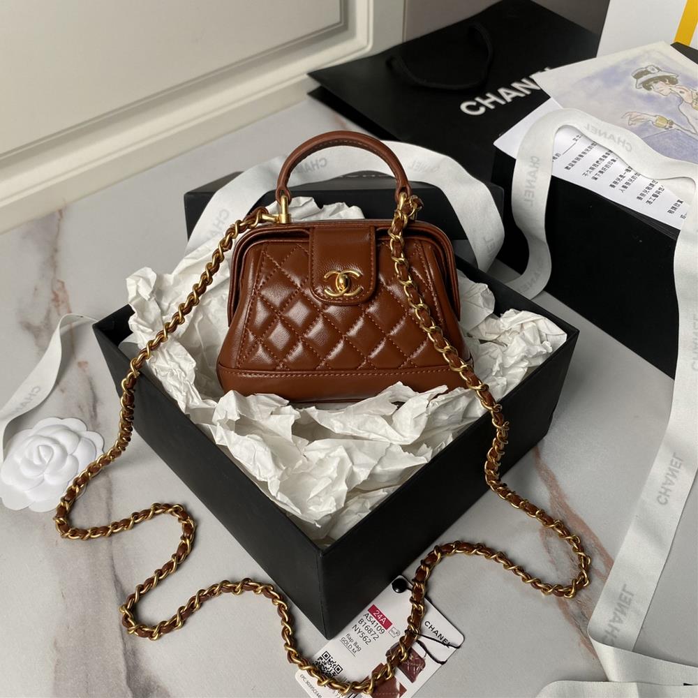 Chanel 24A mini Handmade Visit Series Doctors Bag AS4109 Physical Super Beautiful Oil Wax Leather with Metal Chain Classic Diamond Grid Design Retro