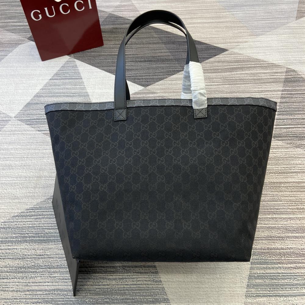 New Gucci Totissima Series Medium Tote Bag Comes with Counter Gift BagThe Gucci Totissima collection is curated and presented by Creative Director Sab