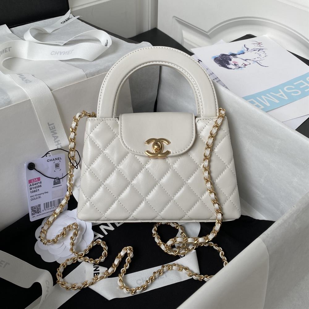 Chanels stunning CHANEL 202324 new product AS4416Exquisite Parisian feminine temperament Chanel 202324 autumnwinter collection all black handbag shi