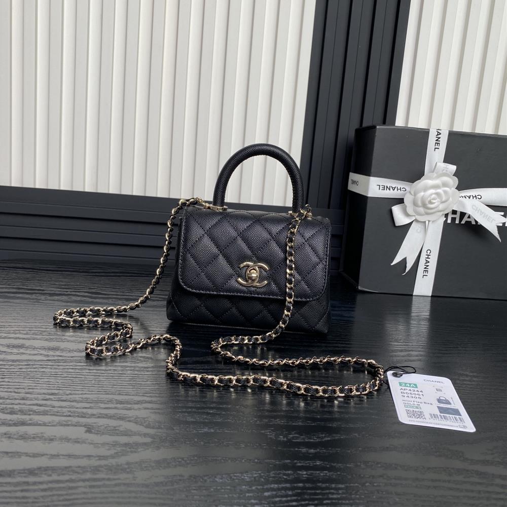 Chanel 24K Super Mini Coco Handle Ap4244Its design is truly luxurious and its completely sufficient to fully fill this capacityThe classic chain ele