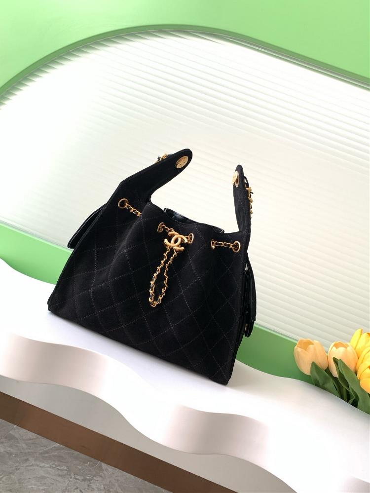 25c matte leather hiphop bagChanel Hobo Underarm Bag Hippie Underarm Bag LargeRetro gold coin button drawstring bucket bag with diamond grid pattern