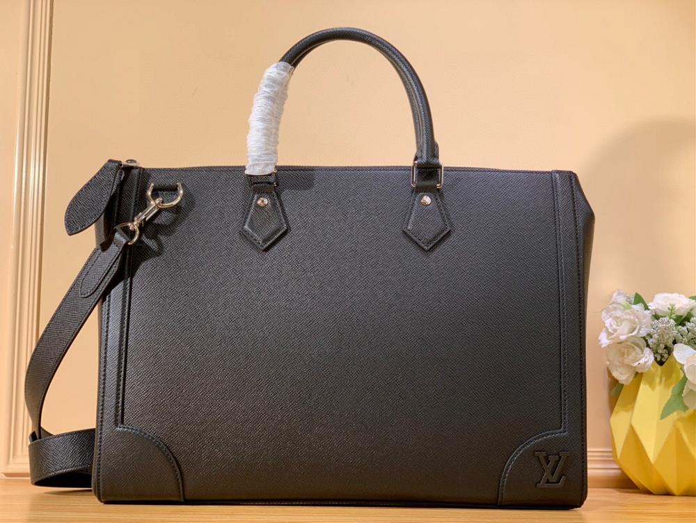 Original factory 2368980 toplevel original SLIM briefcase m30810 black m30856 black businessThe allnew Slim MD briefcase is made of Taga cowhide wit