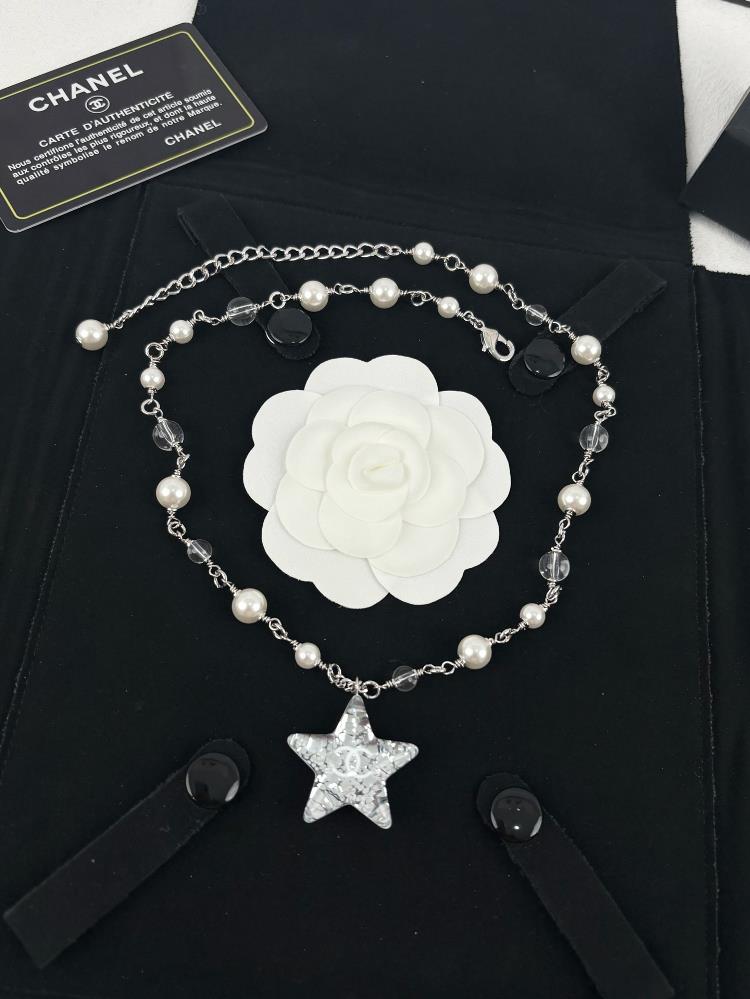 Xiaoxiangs early spring new acrylic pentagram transparent resinPearl necklacetagName  Chanel necklacetagId 10956196  professional luxury