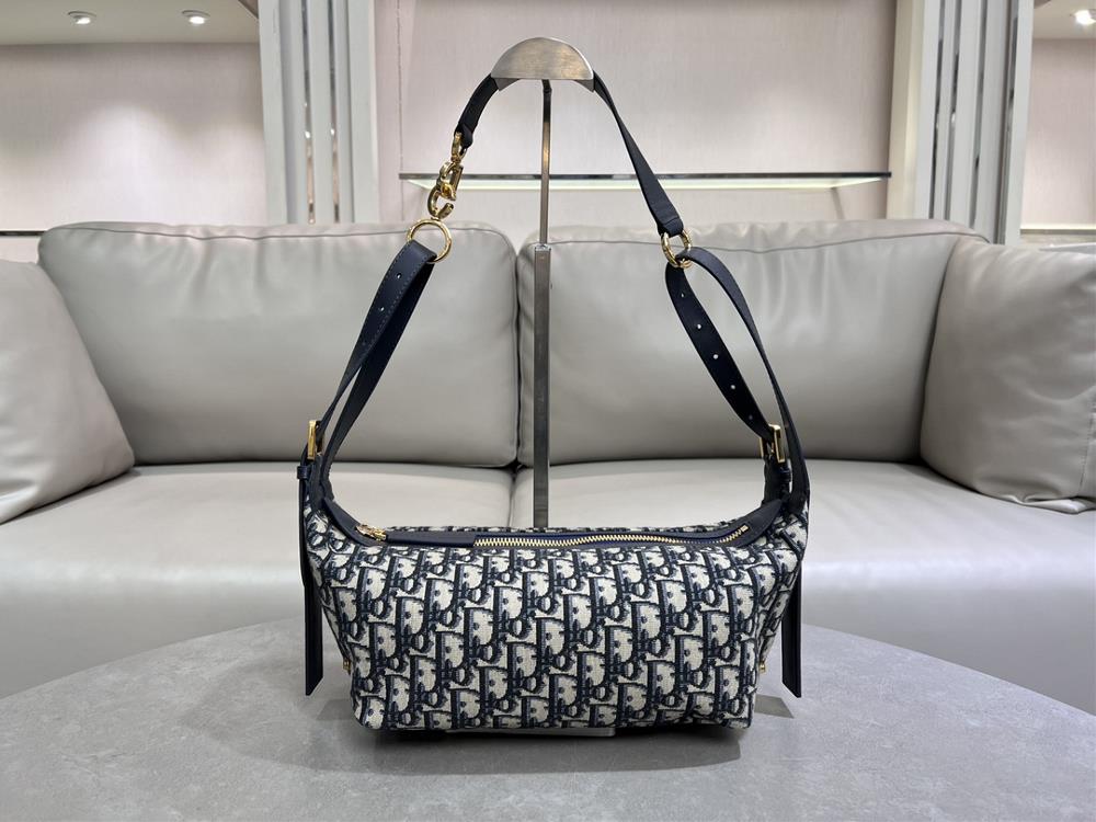 This DJourney handbag is a new product of this season which made a brilliant debut at Diors SpringSummer 2025 ready to wear collection It has a so