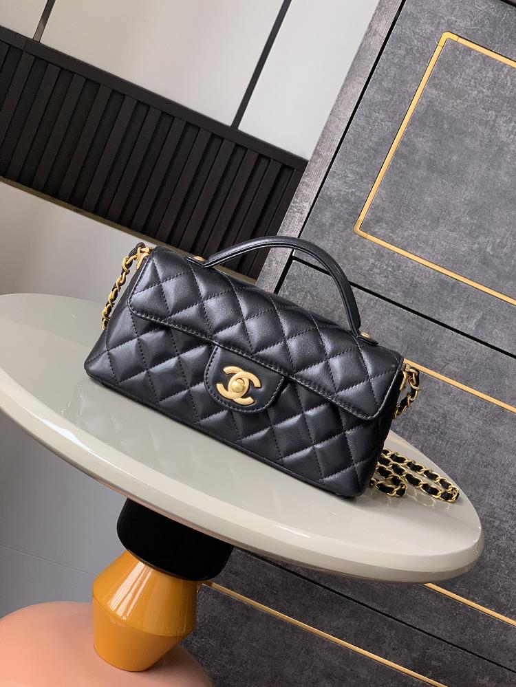 Export product OHANELs latest popular horizontal French stick bag 25P spring and summer black gold Kelly bag which is really beautiful and retro in