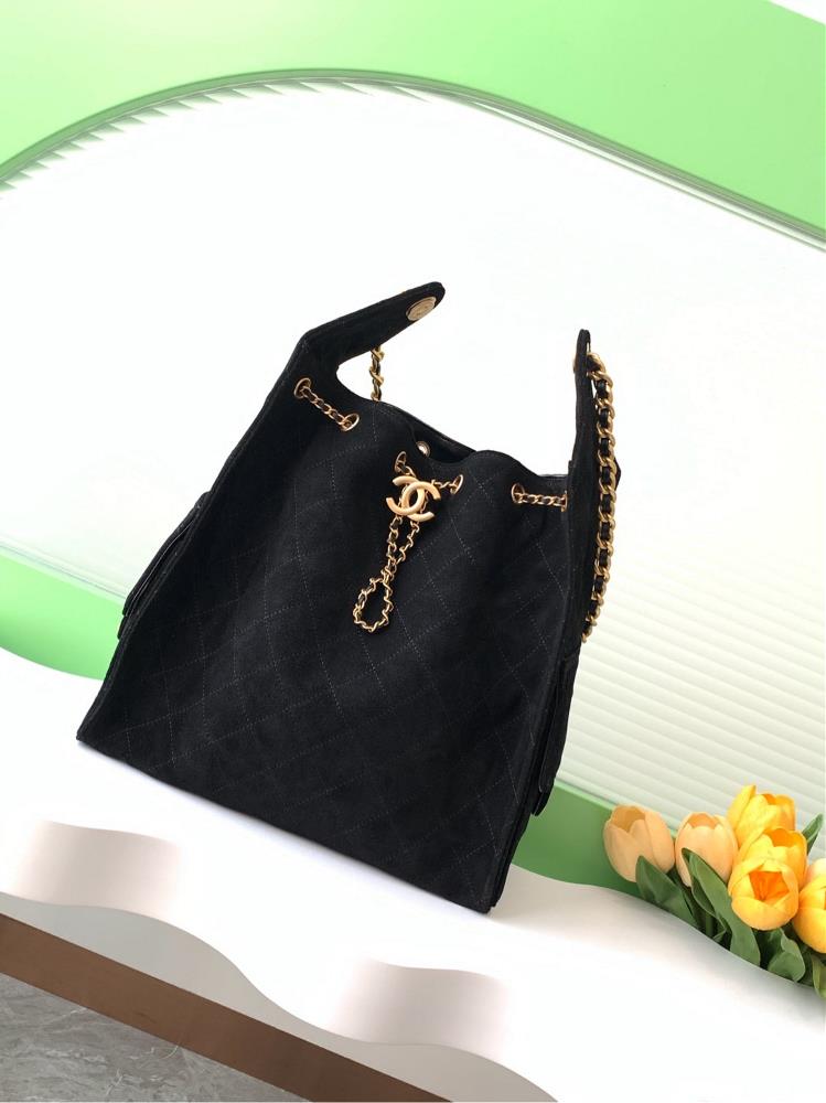 25c matte leather hiphop bagChanel Hobo Underarm Bag Hippie Underarm Bag LargeRetro gold coin button drawstring bucket bag with diamond grid pattern