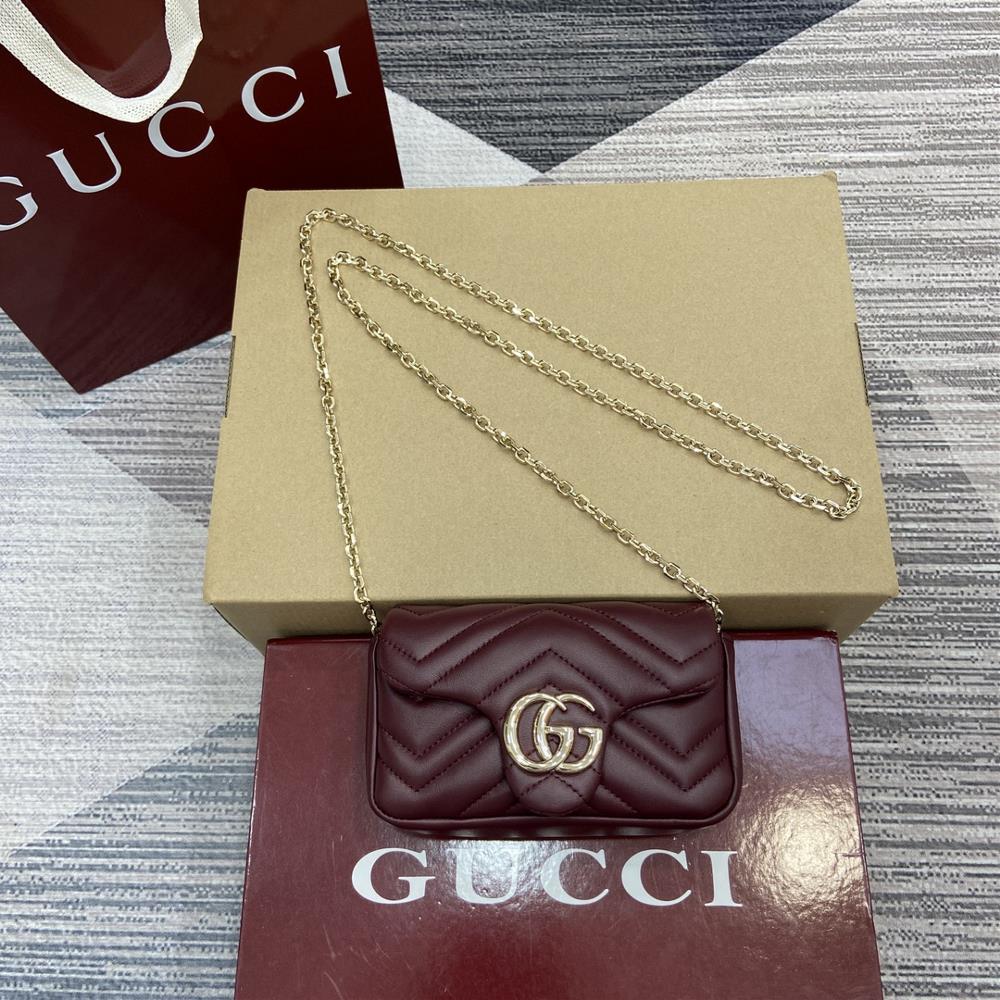 Equipped with a complete set of counter packaging the brands iconic GG Marmont series ingeniously integrates double G shaped accessories and cut cha