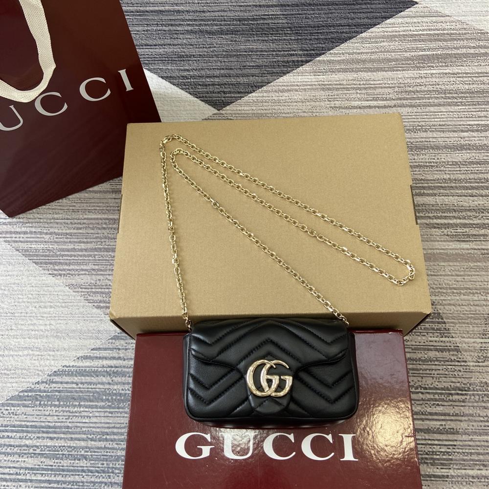 Equipped with a complete set of counter packaging the brands iconic GG Marmont series ingeniously integrates double G shaped accessories and cut cha