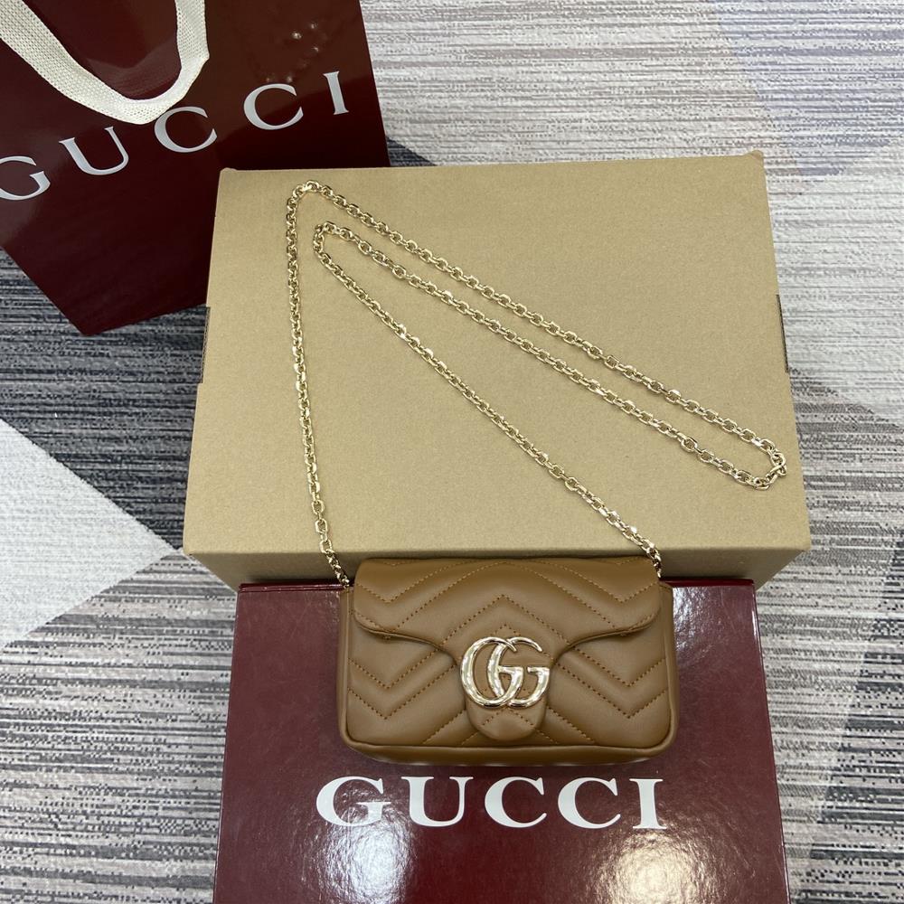 Equipped with a complete set of counter packaging the brands iconic GG Marmont series ingeniously integrates double G shaped accessories and cut cha