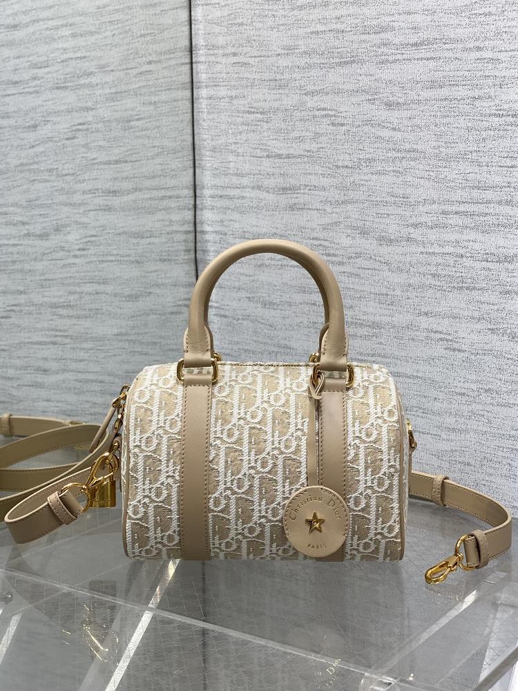 in stockGroove 20 handbag Boston mini irresistible cuteness simple bag shape retro and highend carefully crafted with the latest natural color Ob