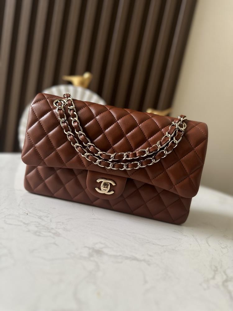 Complete packaging new yellow brown classic CF cap bag with topnotch craftsmanshipImported lambskin and classic retro coffee color have a more vibran