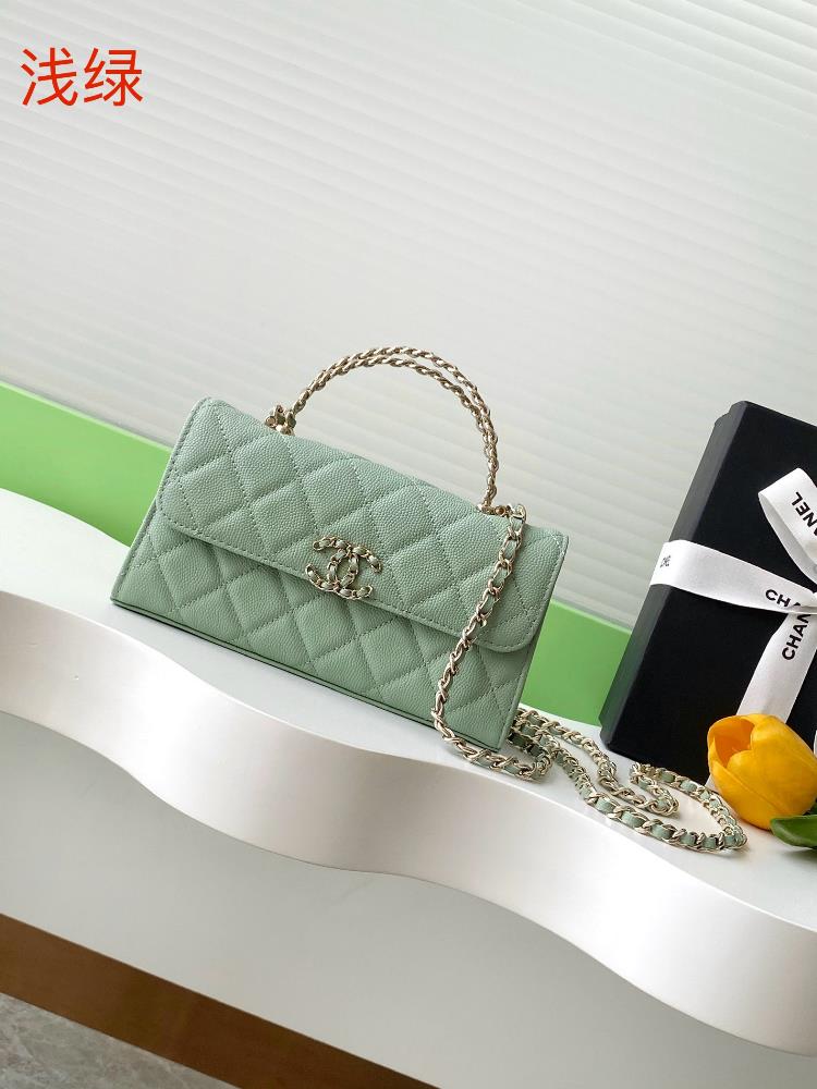 The design of the 25A cross handle leather horizontal version and large horizontal flip cover is both retro and fashionable with a leather chain inte