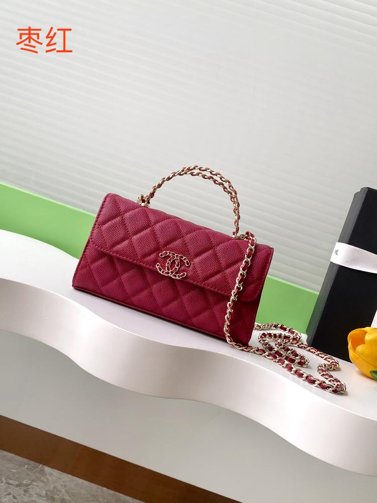 The design of the 25A cross handle leather horizontal version and large horizontal flip cover is both retro and fashionable with a leather chain inte