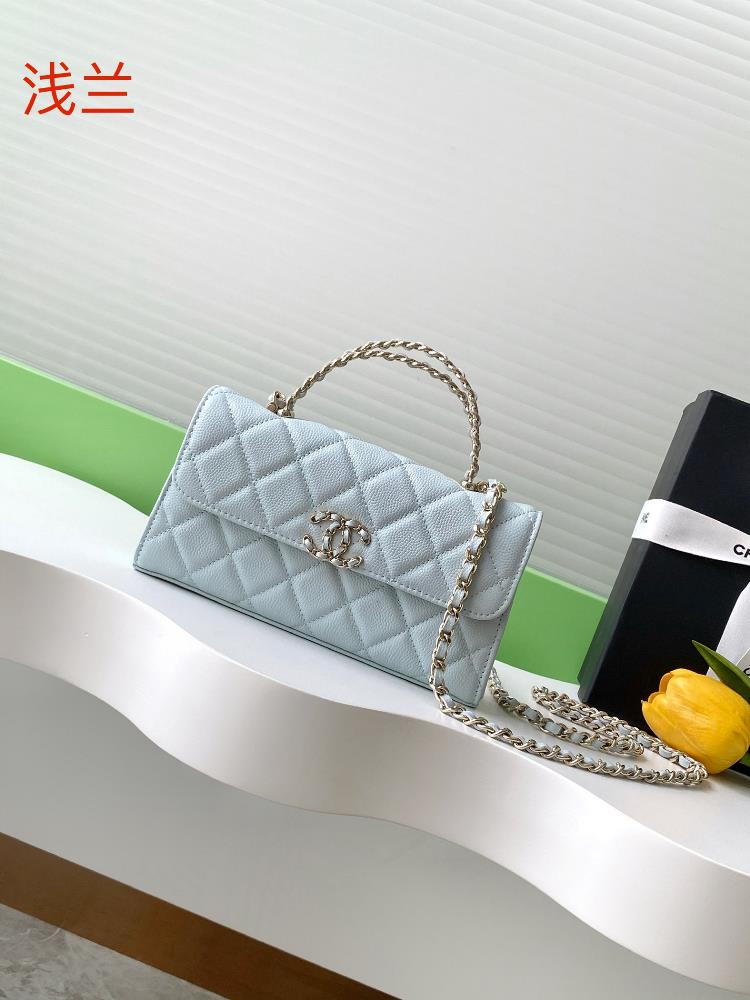 The design of the 25A cross handle leather horizontal version and large horizontal flip cover is both retro and fashionable with a leather chain inte