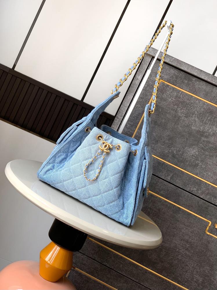 Small size OHANEL25P springsummer denim new hippie shiny black gold casual lazy bag design is undoubtedly the king of springsummer vacations with i