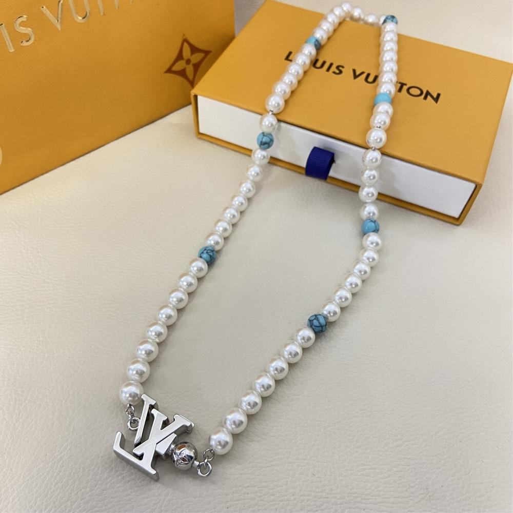 Lv necklace p90 bracelet new enamel pearl necklaceTagName  Lv necklace tagId 9443385TagName  Lv Bracelet tagId 9443359  profes