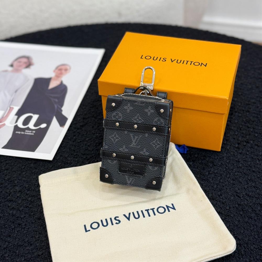 New Mini Backpack Box Bag Hanger in 8 Colors for ShipmentLouis Vuitton LV Mini Backpack Keychain PendantThe original PU material logo can hold small i