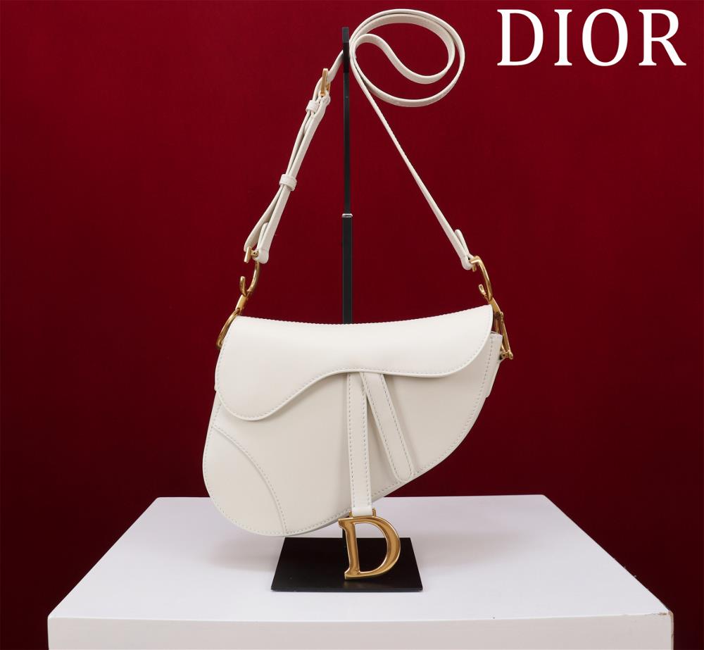 New Soft Saddle Saddle Bag with Shoulder Strap WhiteThis Soft Saddle saddle bag reinterprets Diors classic design creating a soft version Crafted w