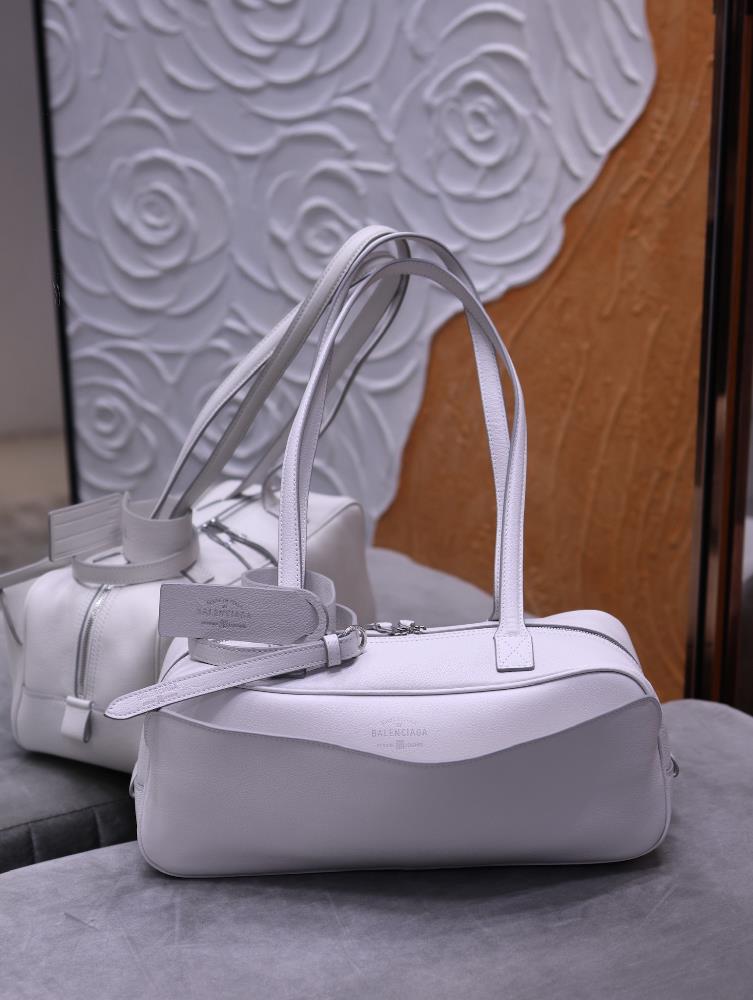 Paris Family CARRIE Small Bowling Bag WhiteBalenciaga deconstructs traditional frameworks with avantgarde aesthetics constantly breaking through the