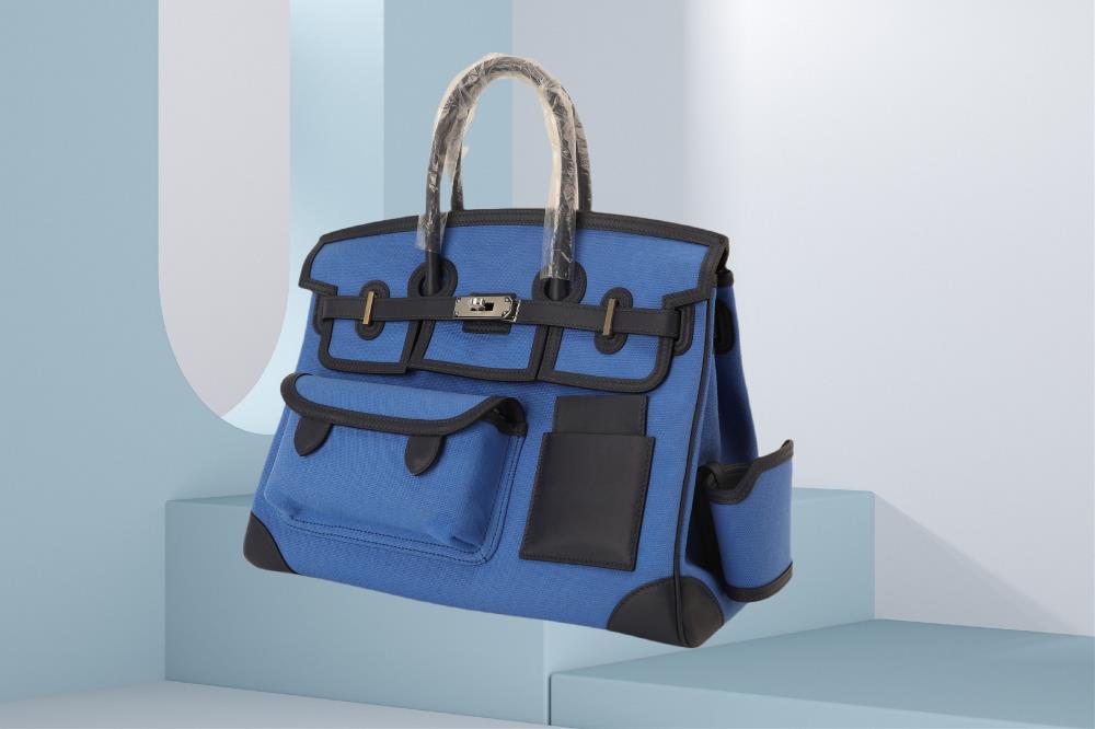 New color scheme for the cargo seriesPlatinum 35cargo series new color black swift leather patchwork navy blue canvas multi pocket silver buckle Euro