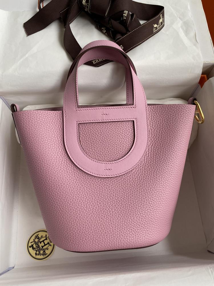 Pig nose vegetable basket in the loop 18cm imported Tc splicing Swift skin mallow purple gold buckle wax thread  professional luxury fashion brand