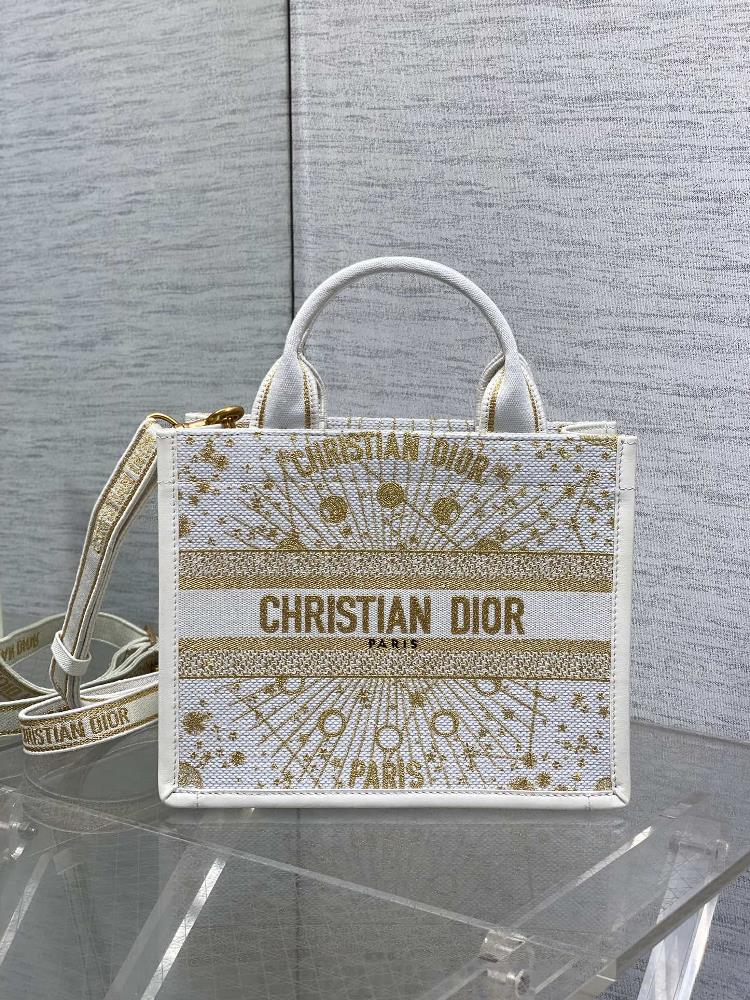 Small Dior Book Tote handbagThe Dior Book Tote handbag presented by Maria Grazia Chiuri embodies Diors classic interpretation of elegance Elegant