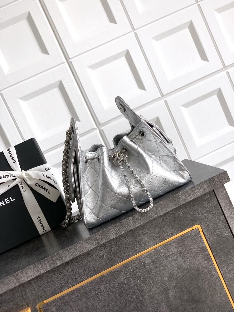 Mini size pure silver buckle OHANEL 26C caviar leather new hippie shiny black gold casual lazy bag shape is undoubtedly the king of spring and summer