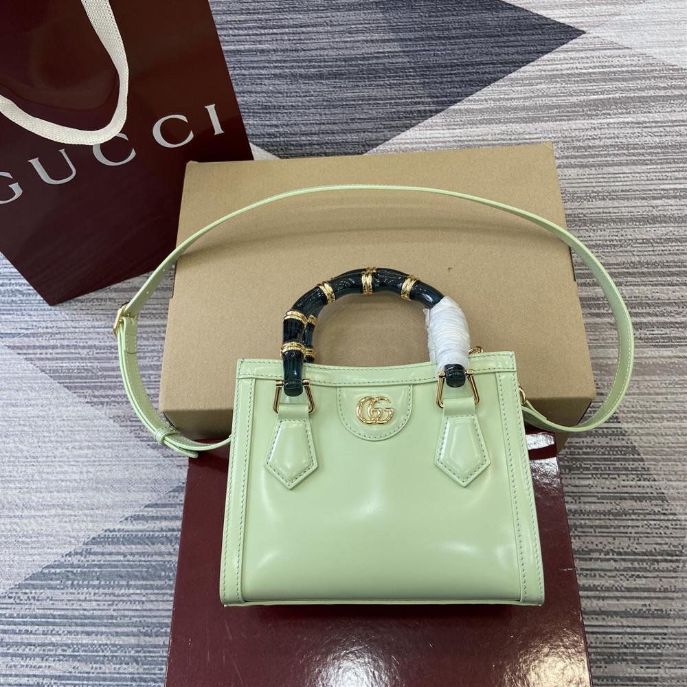 In the 2025 SpringSummer collection the Gucci Diana collection reinterprets classic bamboo accessories with resin and brass details accompanied by
