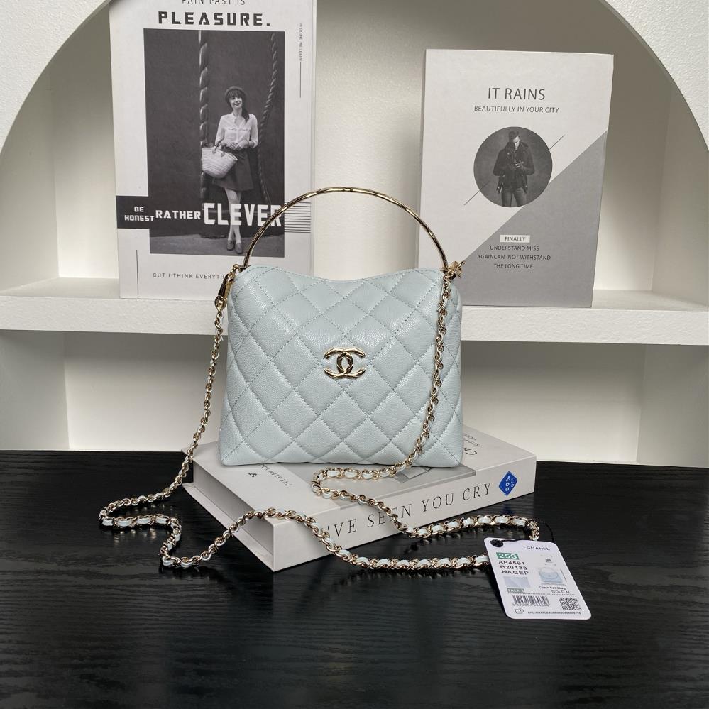 Chanel 25S limited edition Coco Crush handle lunch box bag AP4591Classic diamond grid pattern paired with soft lychee leather handle and double C logo