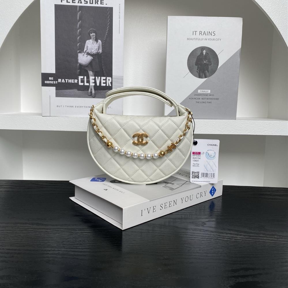 Chanel 25S Hula Hoop Pearl AP4584 Crescent Bag Super Charming Small Waste Bag Exquisite and Elegant Granular Cowhide and Metal Pearl Chain Design Styl