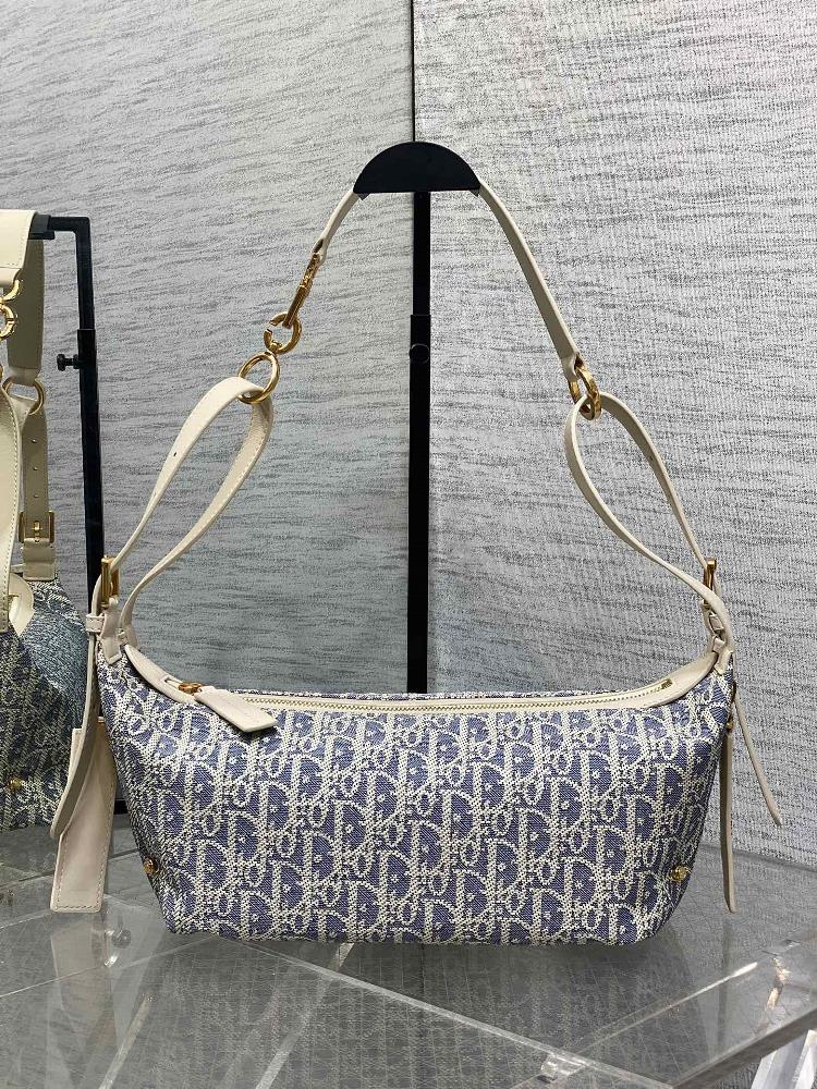 Small size spot goodsThe Journey Coconut Grass series has a summer vibe with sky blue fabric paired with milky white calf leather The light color sc