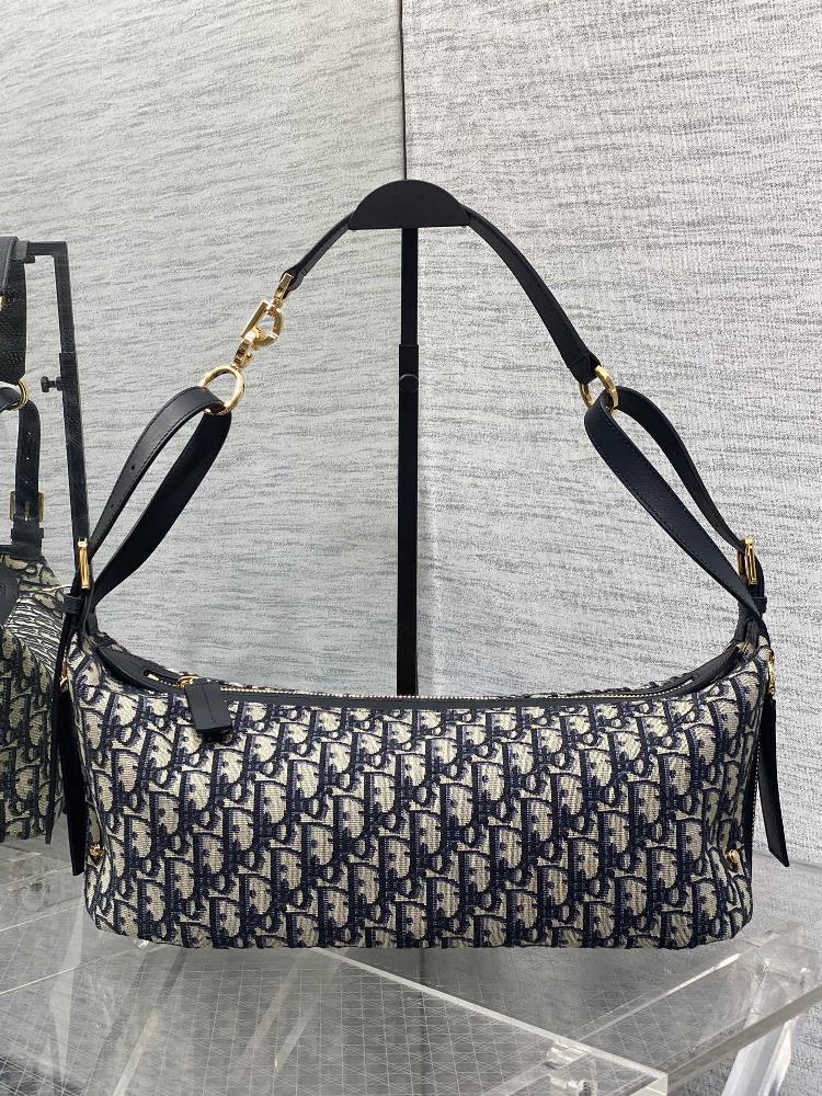 Medium size spot goodsJourney series medium size blue cloth Rocket at the beginning of the New Year directly hit the center bar with a relaxed hobo